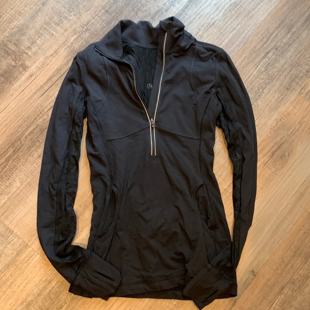 Lululemon 1/2 zip long sleeve
